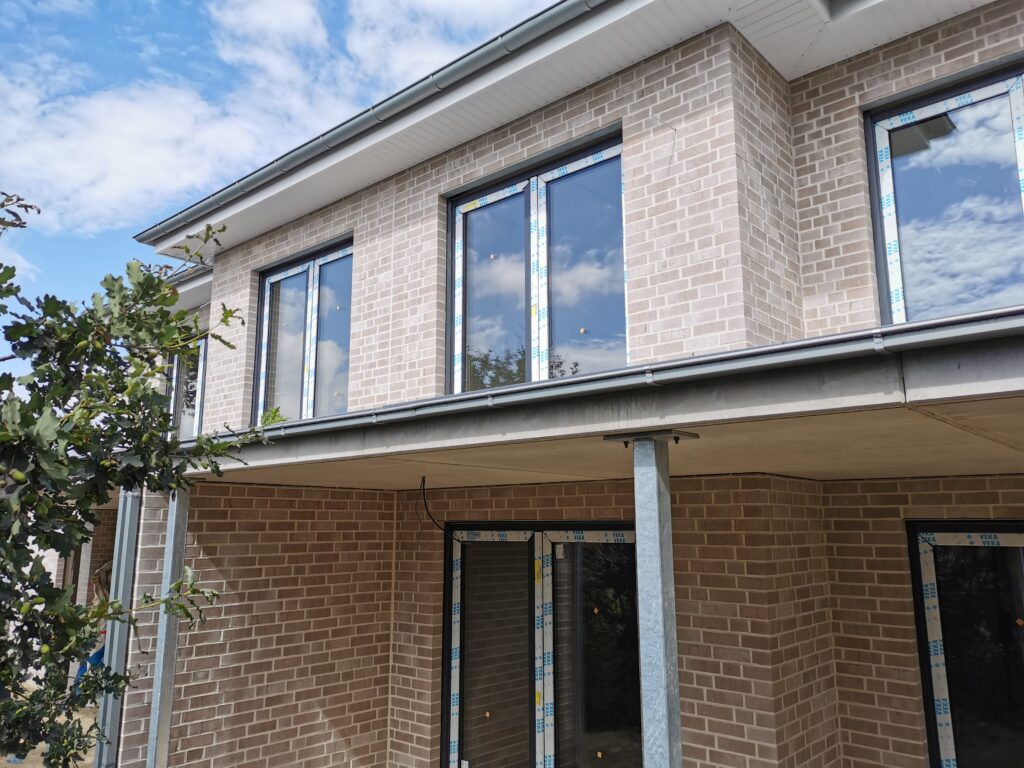 Montaż okien VEKA Softline 82 w Lingen – EKOFENSTER