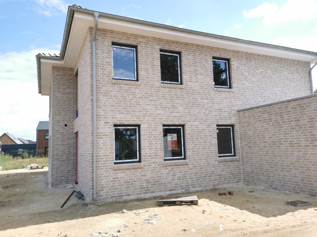 Montaż okien VEKA Softline 82 w Lingen – EKOFENSTER